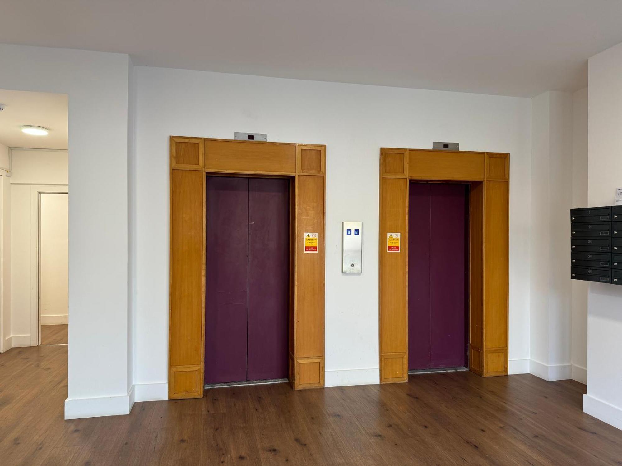 Modern One-Bedroom Apartment Swindon Exteriör bild