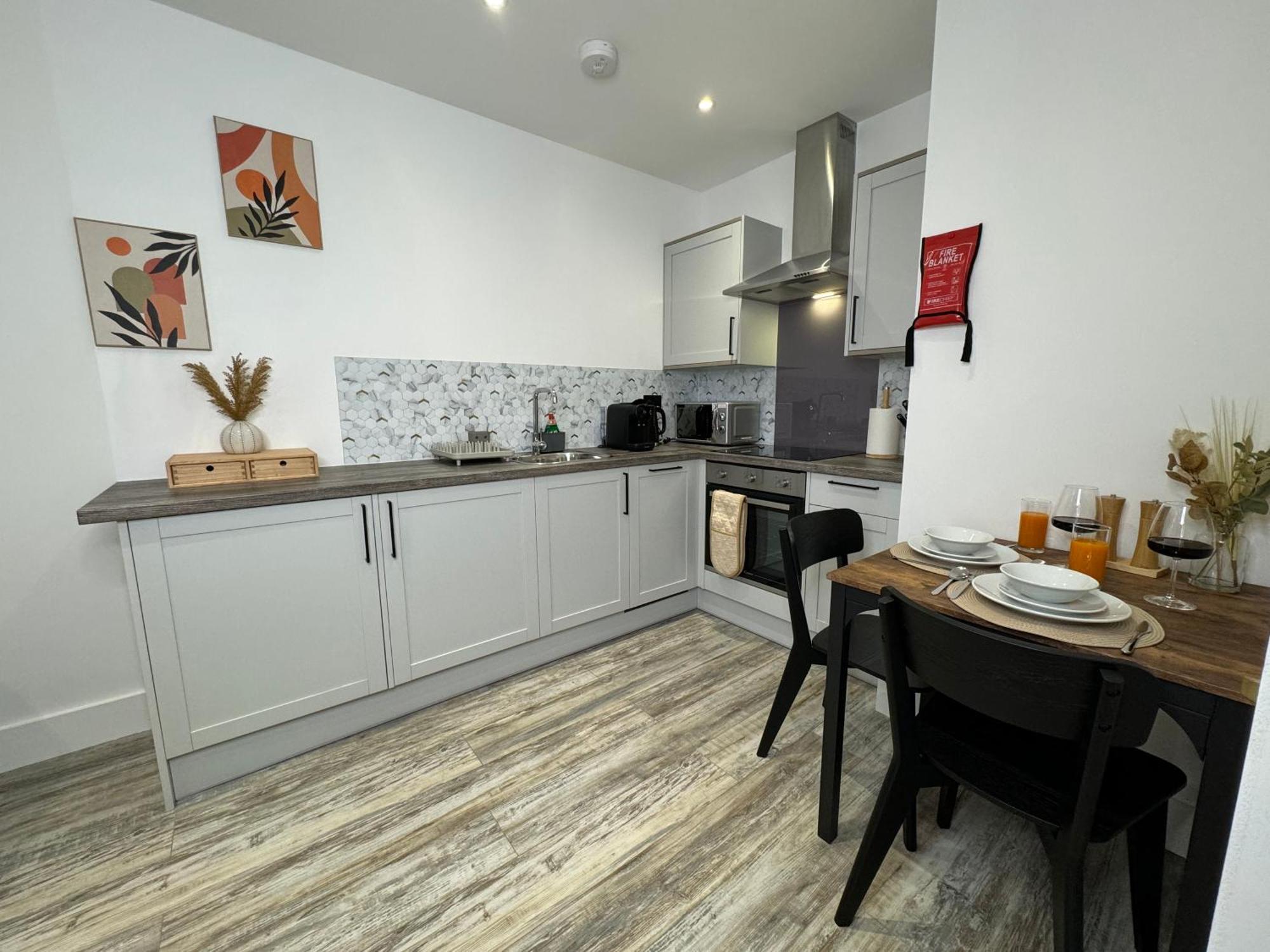 Modern One-Bedroom Apartment Swindon Exteriör bild